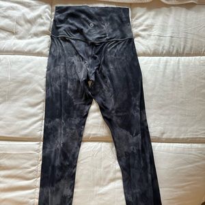 Lulu Highrise Align legging